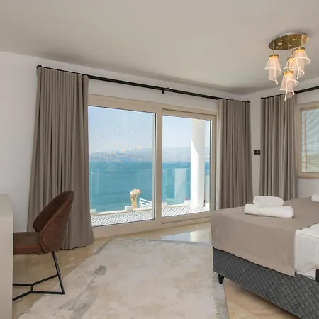Bodrumda Essiz Deniz Manzarali Lueks Boss 1 Vila