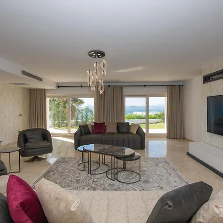 Bodrumda Essiz Deniz Manzarali Lueks Boss 1