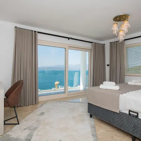 Vila Bodrumda Essiz Deniz Manzarali Lueks Boss 1 *
