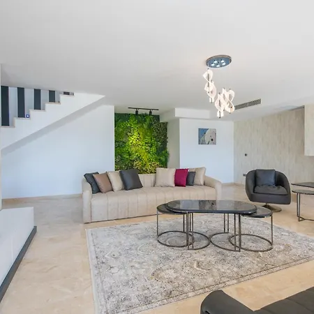 Vila Bodrumda Essiz Deniz Manzarali Lueks Boss 1 *