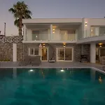 Bodrumda Eşsiz Deniz Manzaralı Lüks Boss 1