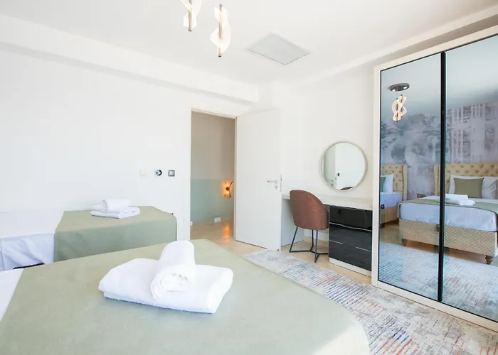 Vila Bodrumda Essiz Deniz Manzarali Lueks Boss 1 *