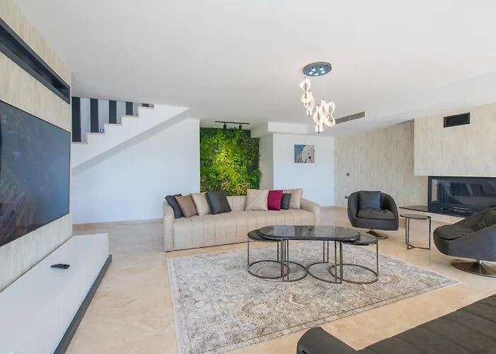 Vila Bodrumda Essiz Deniz Manzarali Lueks Boss 1 *